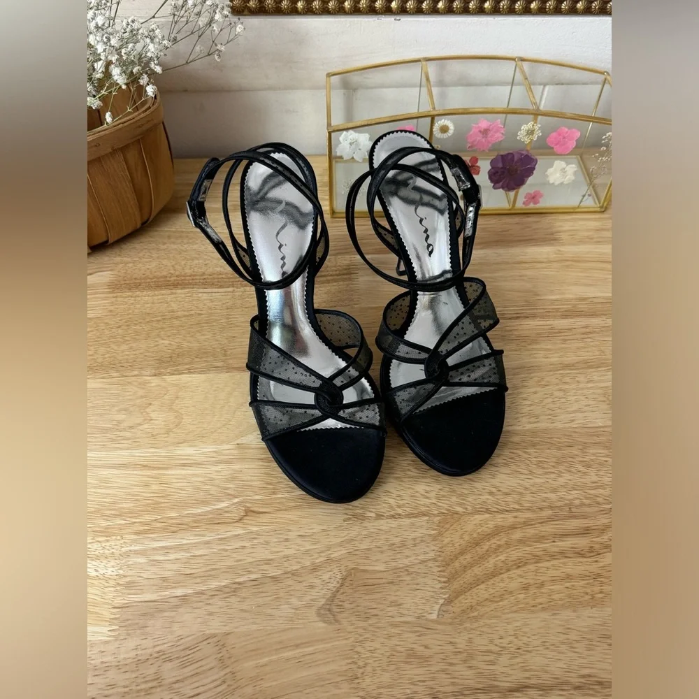 Nina Black Strappy Mesh Ankle Strap Heels US Size 8.5 Classic Preppy Designer